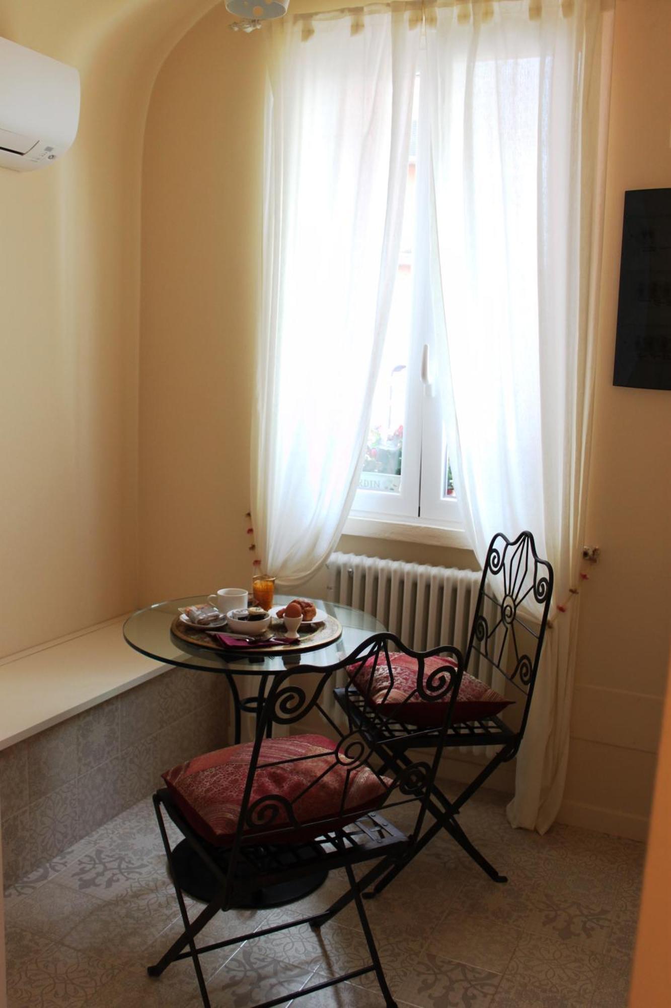 Abracadabra Tortona Bed and Breakfast Milaan Buitenkant foto