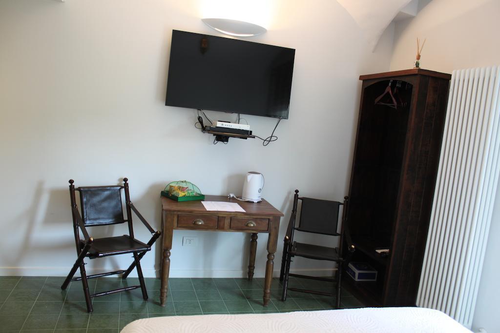 Abracadabra Tortona Bed and Breakfast Milaan Kamer foto